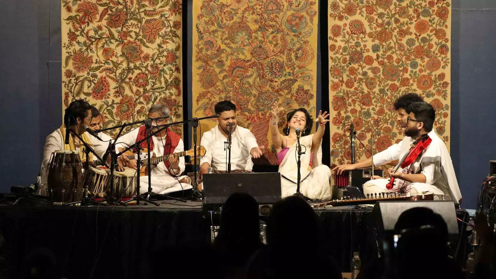 pg1_MCMW_Baithaks_thumb1