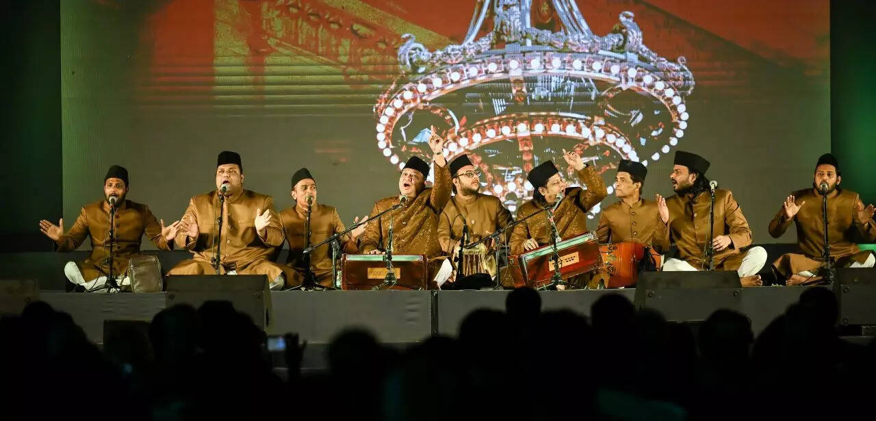 Warsi Brothers and group (5)