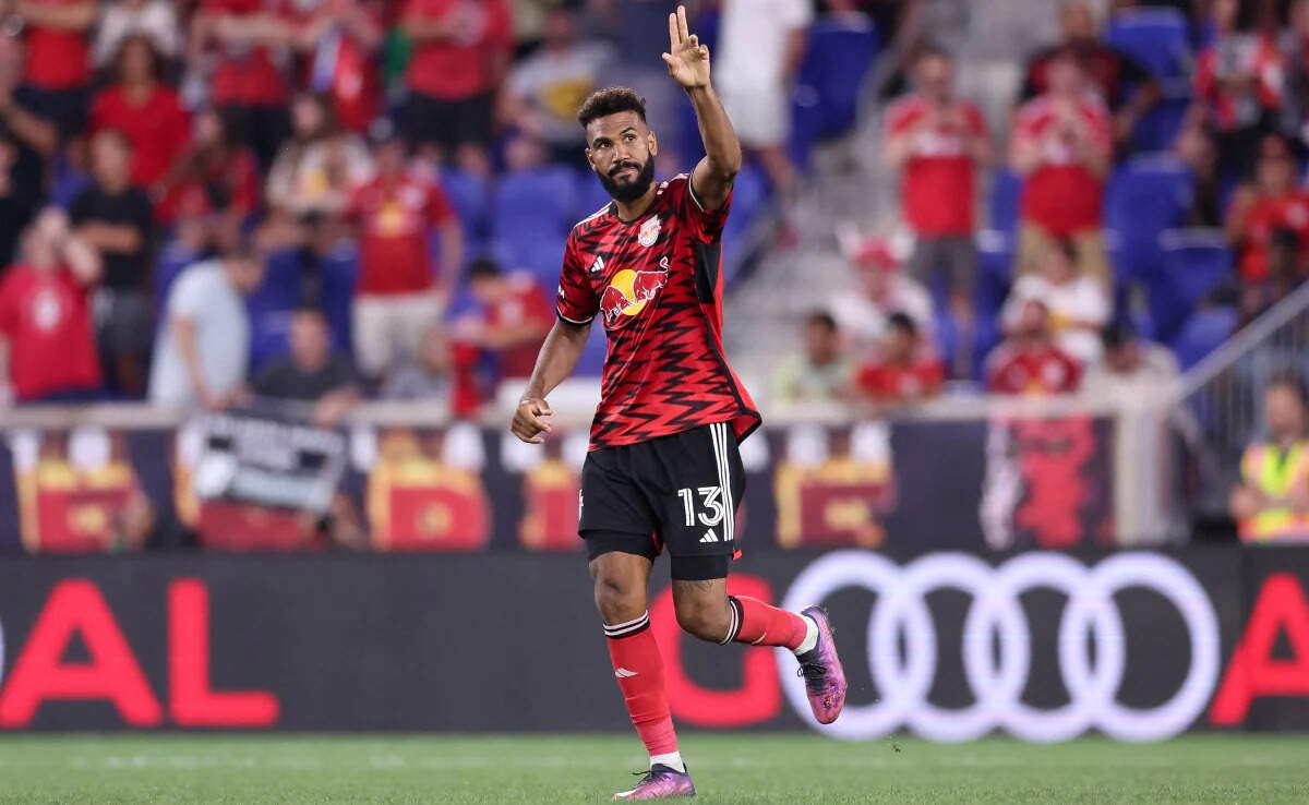 IG/X) Eric Maxim Choupo-Moting