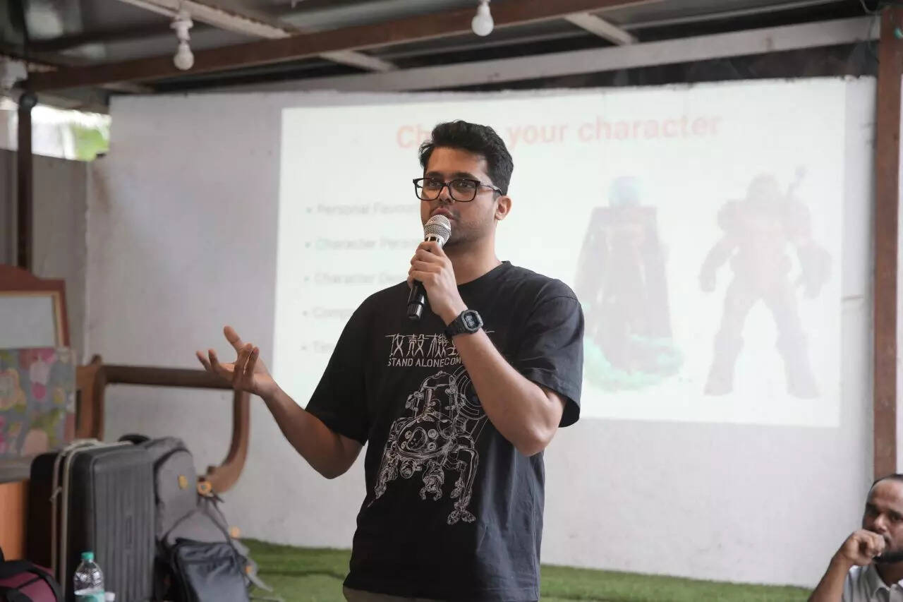 Akshay Churi taking the Cosplay 101 workshop session Akshay Churi taking the Cosplay 101 workshop session