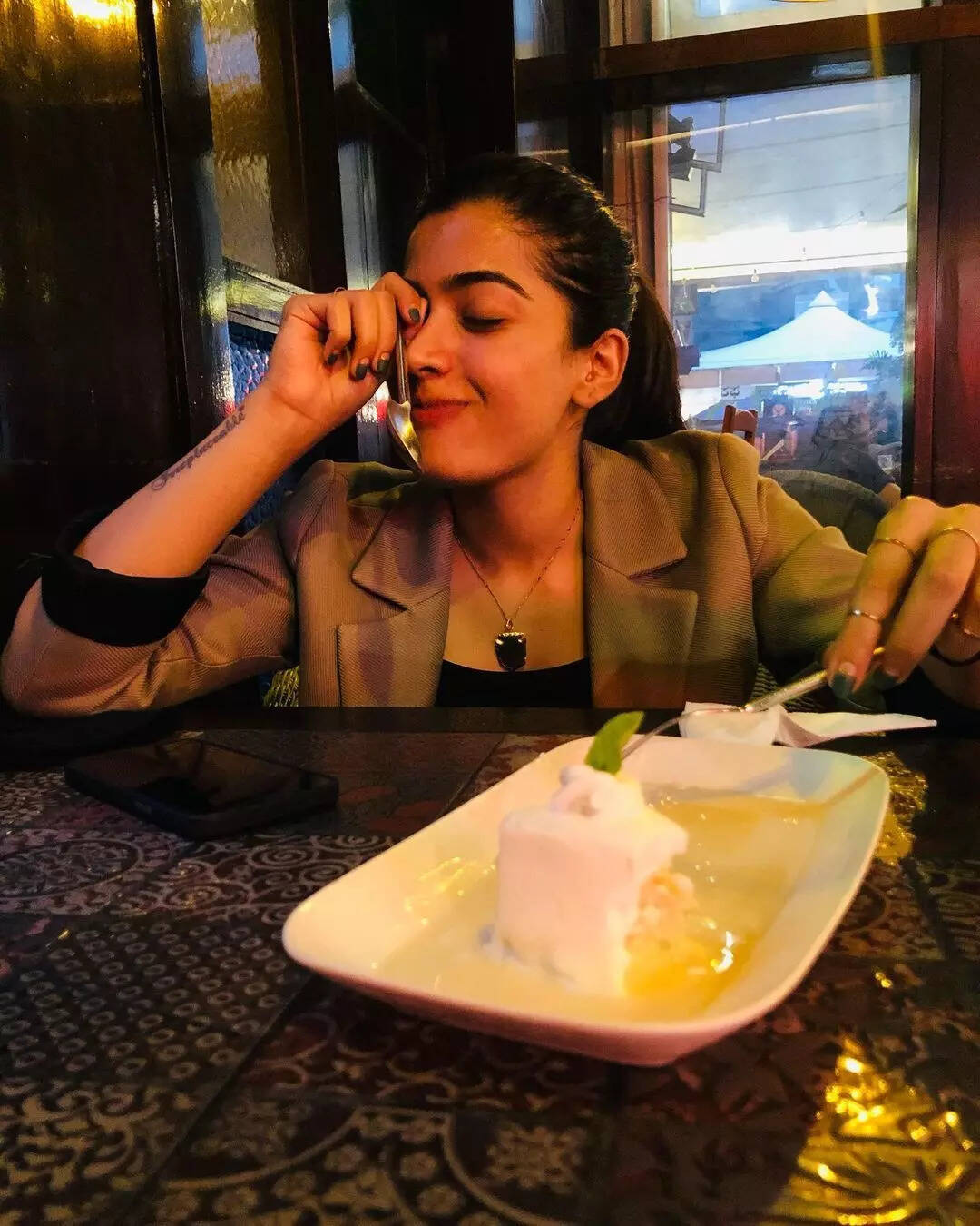 రష్మికాకేక్