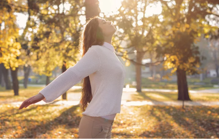 So how can vitamin D be built safely without harming the skin? People with normal or high Vitamin D levels