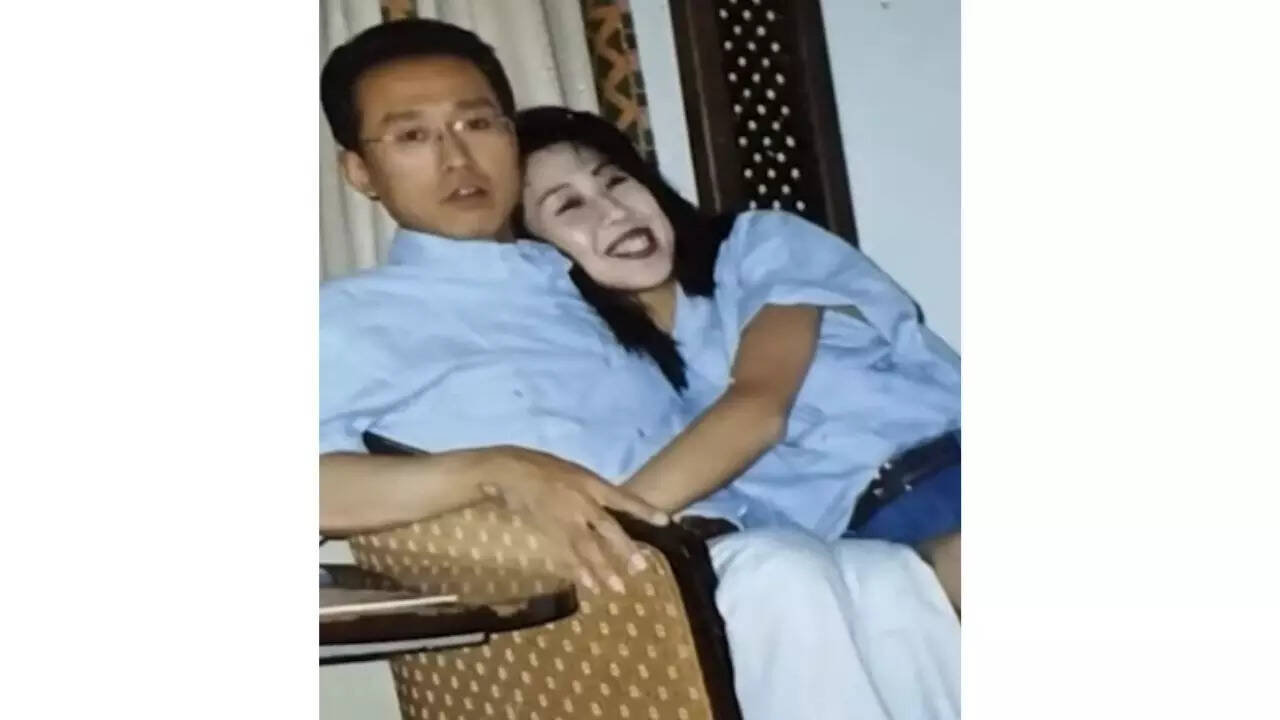 Satoru Takaba  with his wife