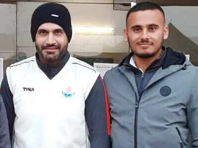 Abdul Samad with Irfan Pathan
