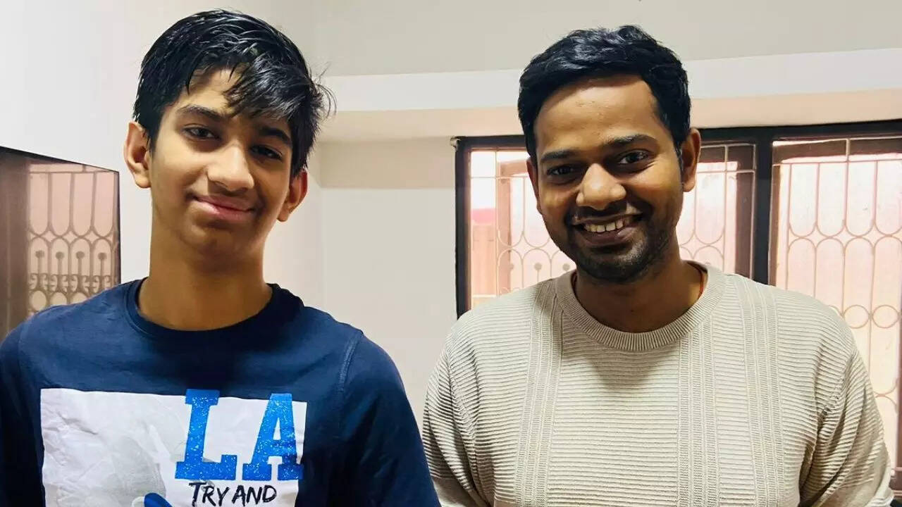 Aarav Dengla with coach Vishnu Prasanna (Special Arrangements)