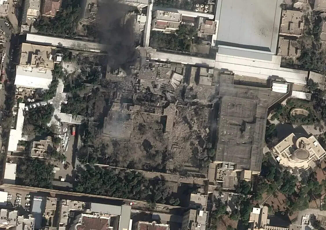 Satellite image of Ayatollah Ali Khamenei's compound in Tehran (Photo credit: Vantor) ,