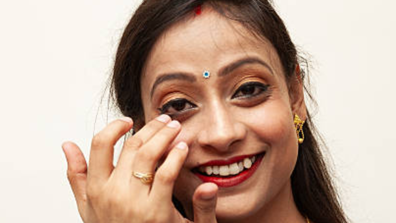 How to Use Kajal to Make Your Eyes Look Bigger