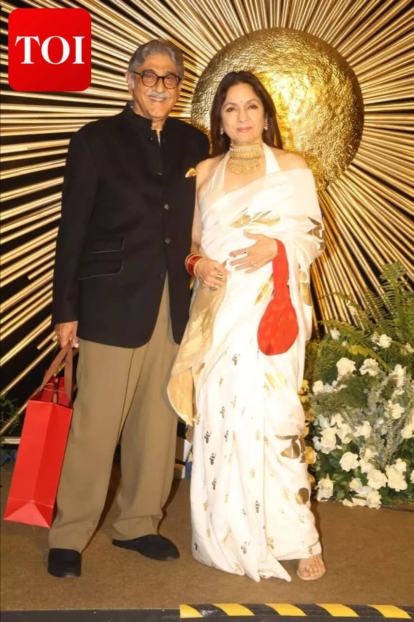 Rashmika Mandanna-Vijay Deverakonda wedding reception: Allu Arjun, Ram Charan, Chiranjeevi, Nagarjuna, Karan Johar, Namrata attend | Telugu Movie News 13 20c4fc79-d3a0-4e33-99eb-8d6519dc01a5