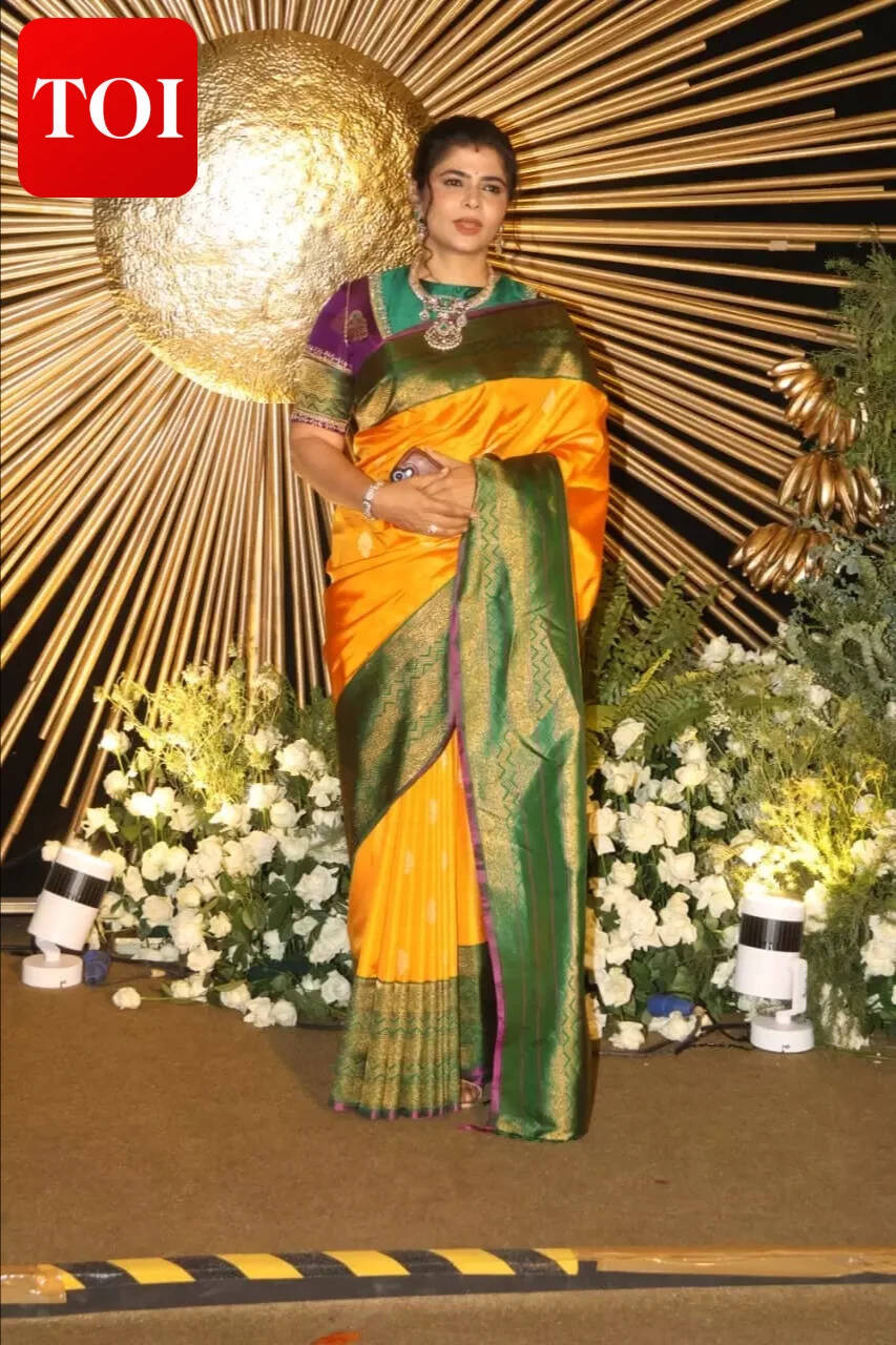 Rashmika Mandanna-Vijay Deverakonda wedding reception: Allu Arjun, Ram Charan, Chiranjeevi, Nagarjuna, Karan Johar, Namrata attend | Telugu Movie News 14 86f73aea-3d00-4851-9ed5-6b3b65415b20