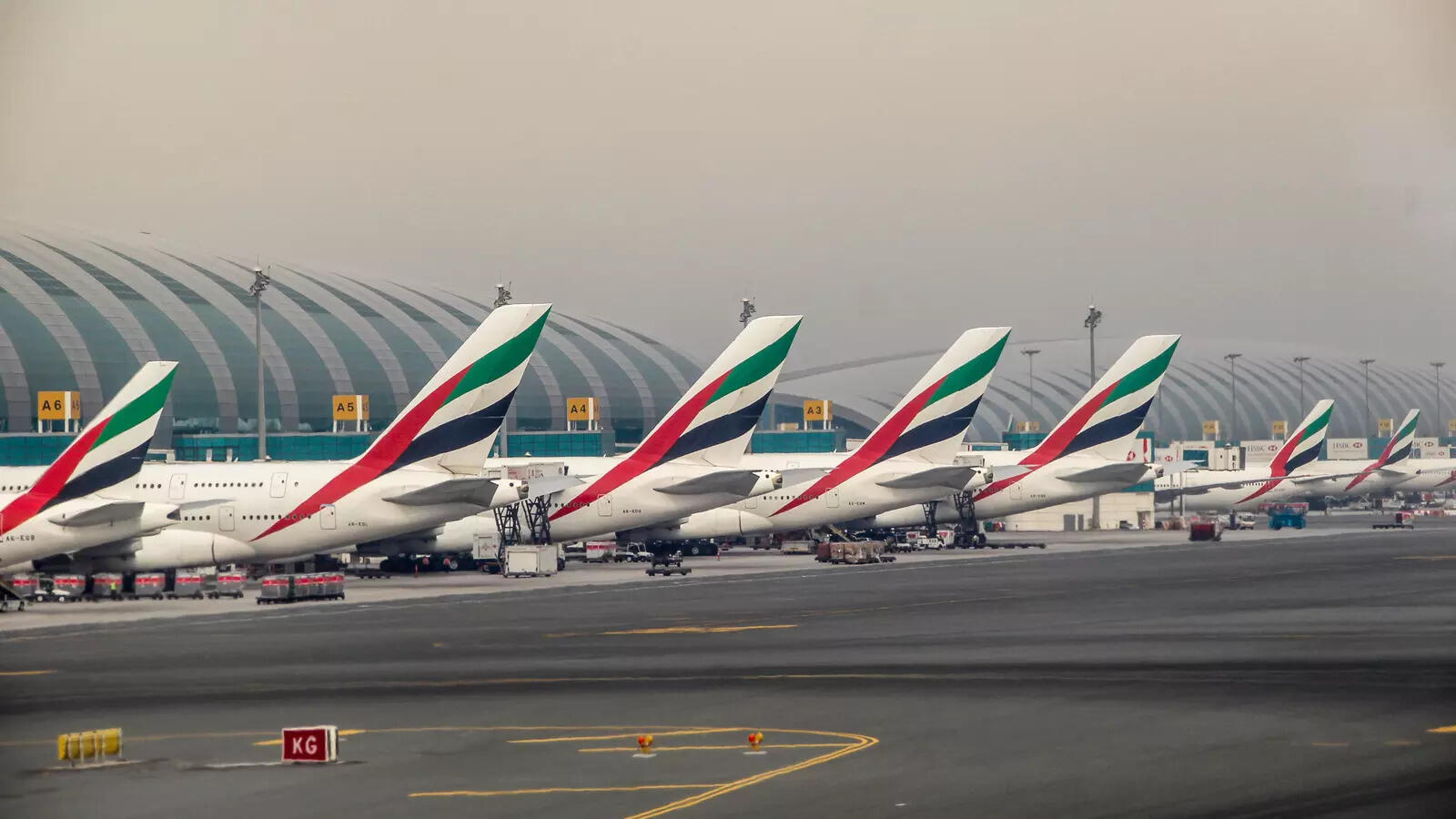  UAE activates emergency air corridors to move stranded travellers