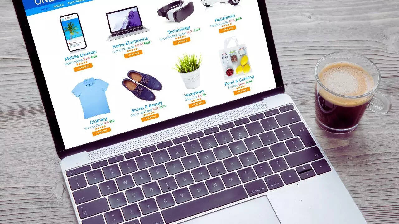 Online shopping (Image: Canva)