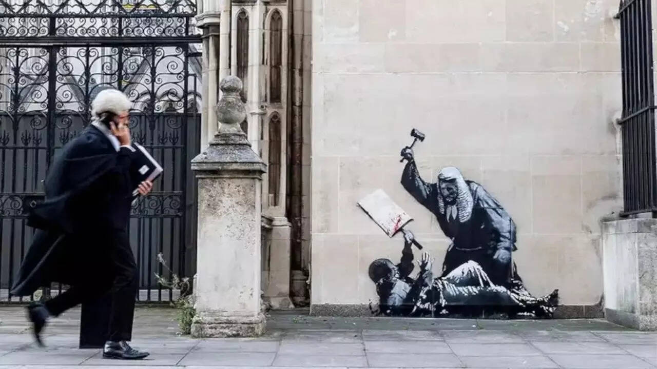 How Ukraine trip unravelled Banksy's 'true identity'