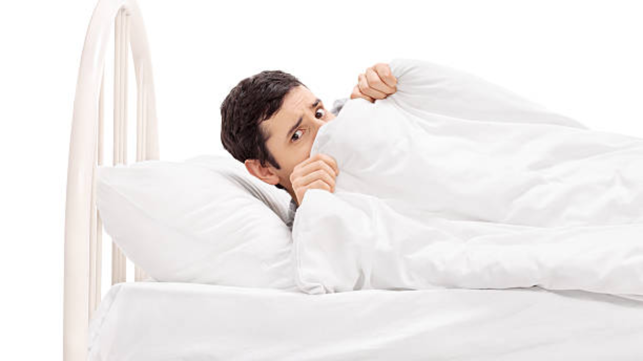 Always reaching for a sweater or a blanket? Doctor explains why feeling cold all the time shouldn’t be ignored