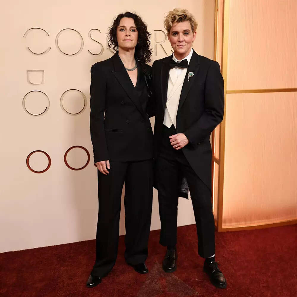 1000x1000-Brandi-Carlile-and-Catherine-Shepherd