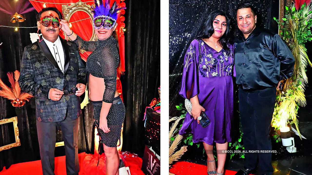 (L) Anand Gupta (R) Ananta and Jitendra Agarwal