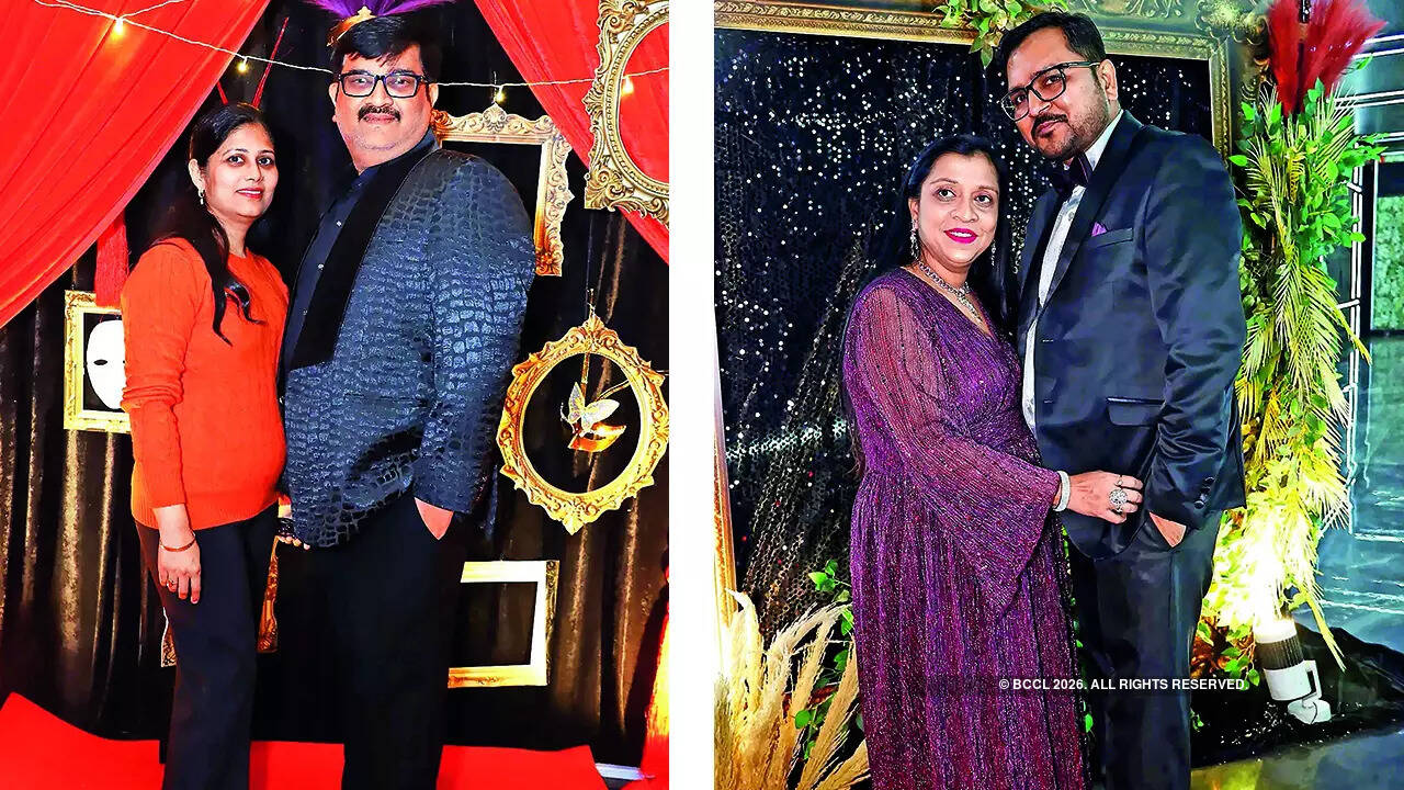 (L) Priti and Lalit Maheshwari (R) Rashi and Anshul Jindal