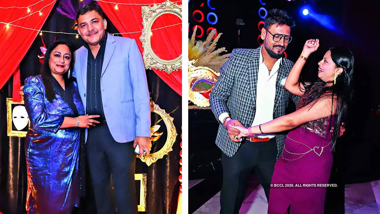 (L) Sonia and Ajay Agarwal (R) Tanmay and Shefali Gupta