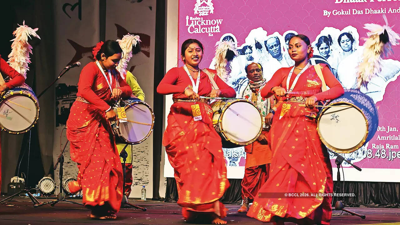 Dhaak performance by Gokul Das Dhaaki and group