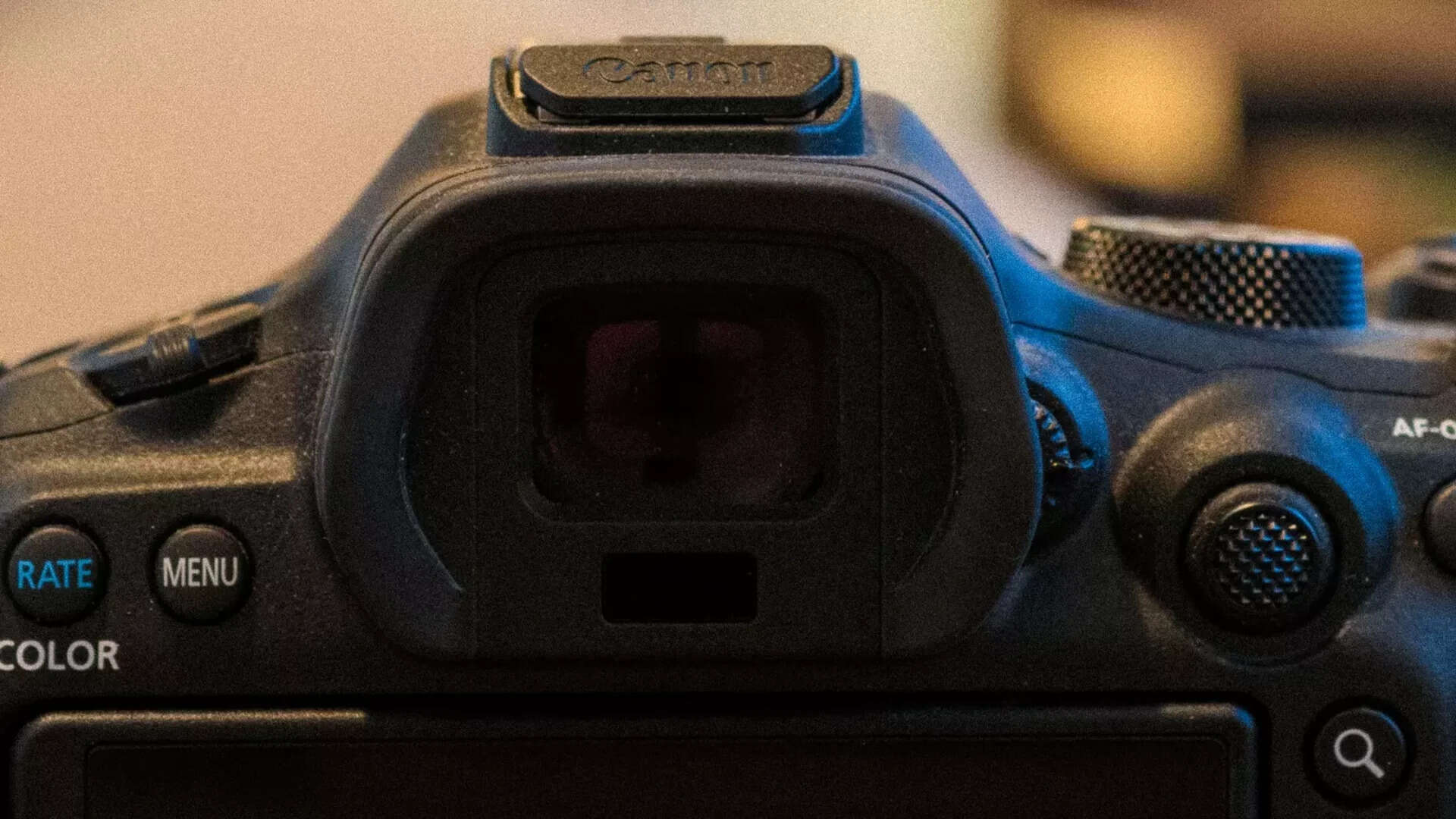 The R6 Mark III's viewfinder eyecup and hot shoe. The EVF optics carry over unchanged from the Mark II