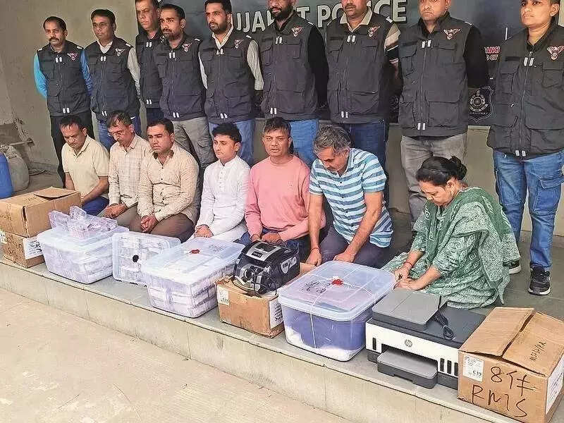 Rs 2.4cr in counterfeit notes seized by A’bad crime branch