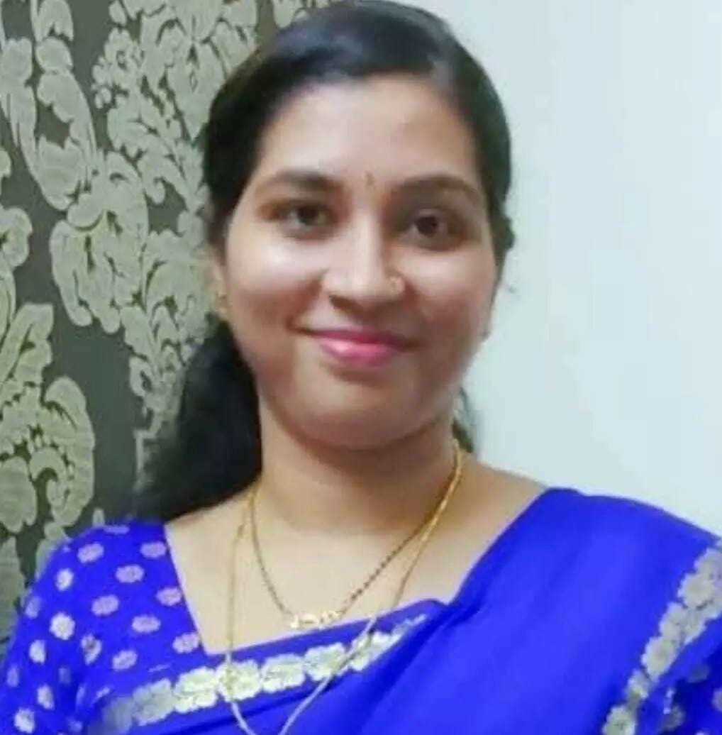 Dr Sujata