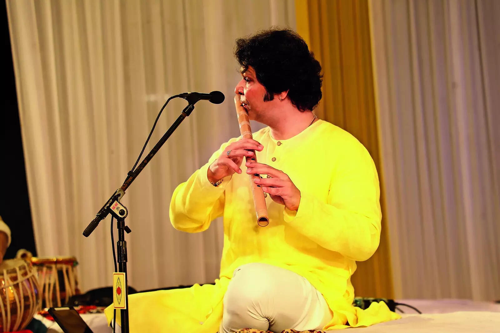 Two-time Grammy Award winning flautist Rakesh Chaurasia was accompanied by tabla player Ojas Adhiya Two-time Grammy Award winning flautist Rakesh Chaurasia was accompanied by tabla player Ojas Adhiya