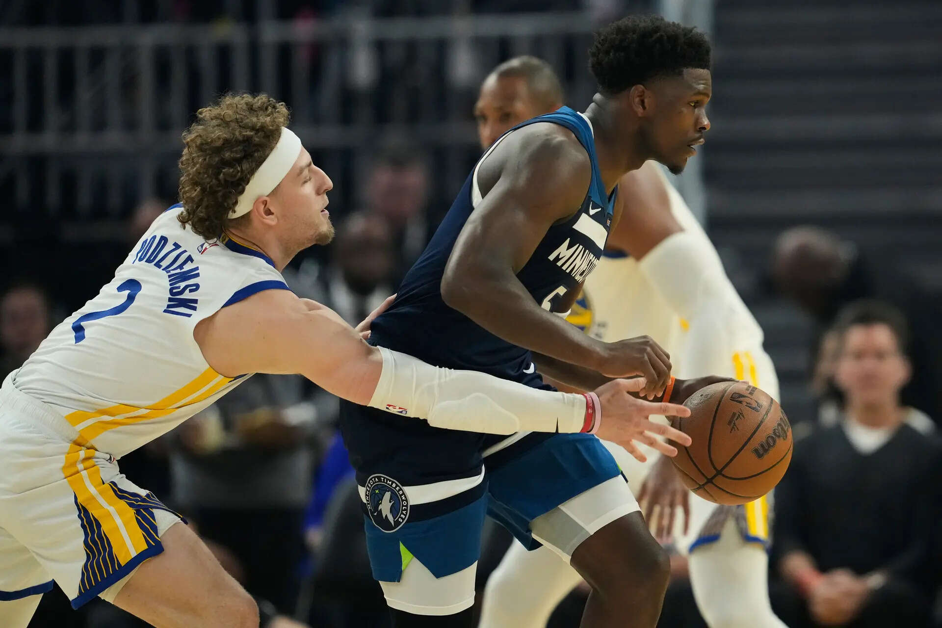 Anthony Edwards' 42 points lead Timberwolves to 127-117 win against undermanned Warriors