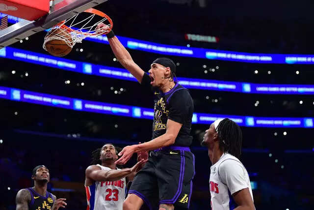 Detroit Pistons vs Los Angeles Lakers