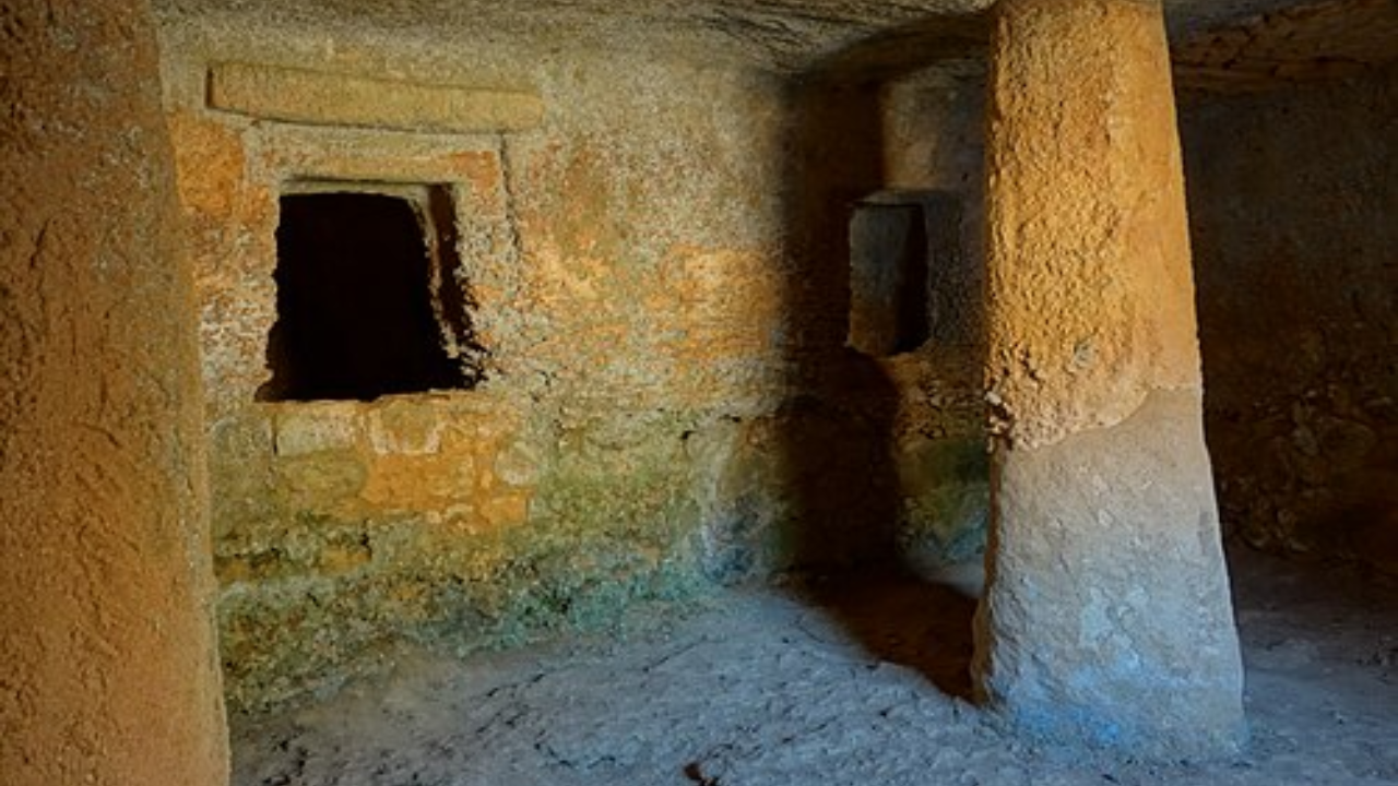 ‘fairy houses’ in Italy