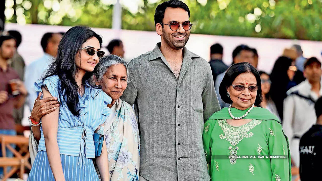 Yashaswini Jindal, Savitri Jindal and Shashvat Somany (L-R)