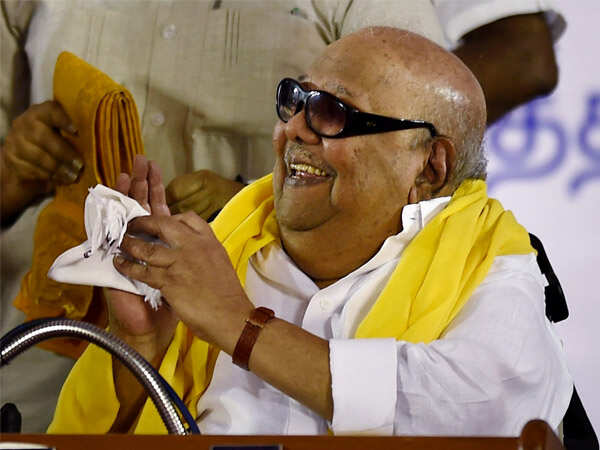 Karunanidhi smiling PTI
