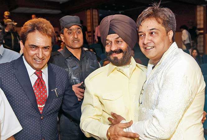 SAM_0033-(L-R)-Parvez-Habib,-M-S-Bitta-and-Amjad-Habib