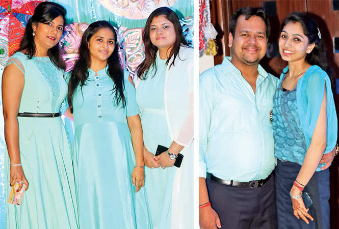 ​(L) Jyoti Maheshwari, Venu Nagar and Rakhi Agrawal (R) Amit and Surbhi Modi (BCCL/ Unmesh Pandey​)