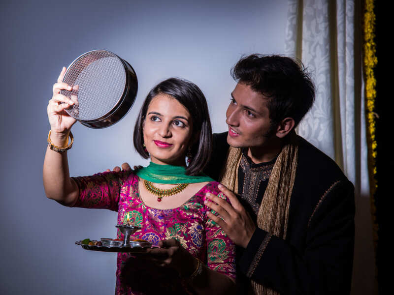 Happy Karva Chauth 2022: Quotes, Wishes and Messages