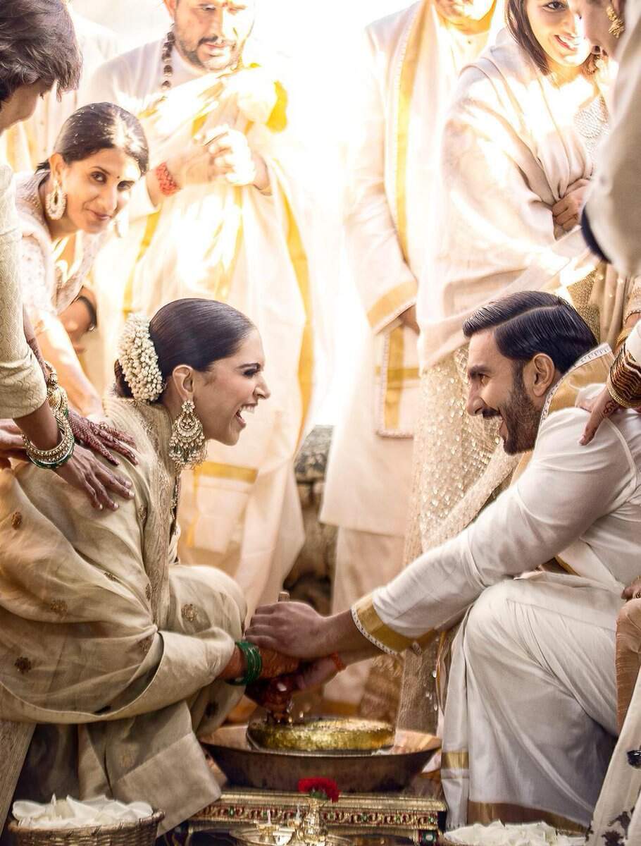 Deepika Padukone and Ranveer Singh weddingphotos, marriage images, pictures, wallpapers, video