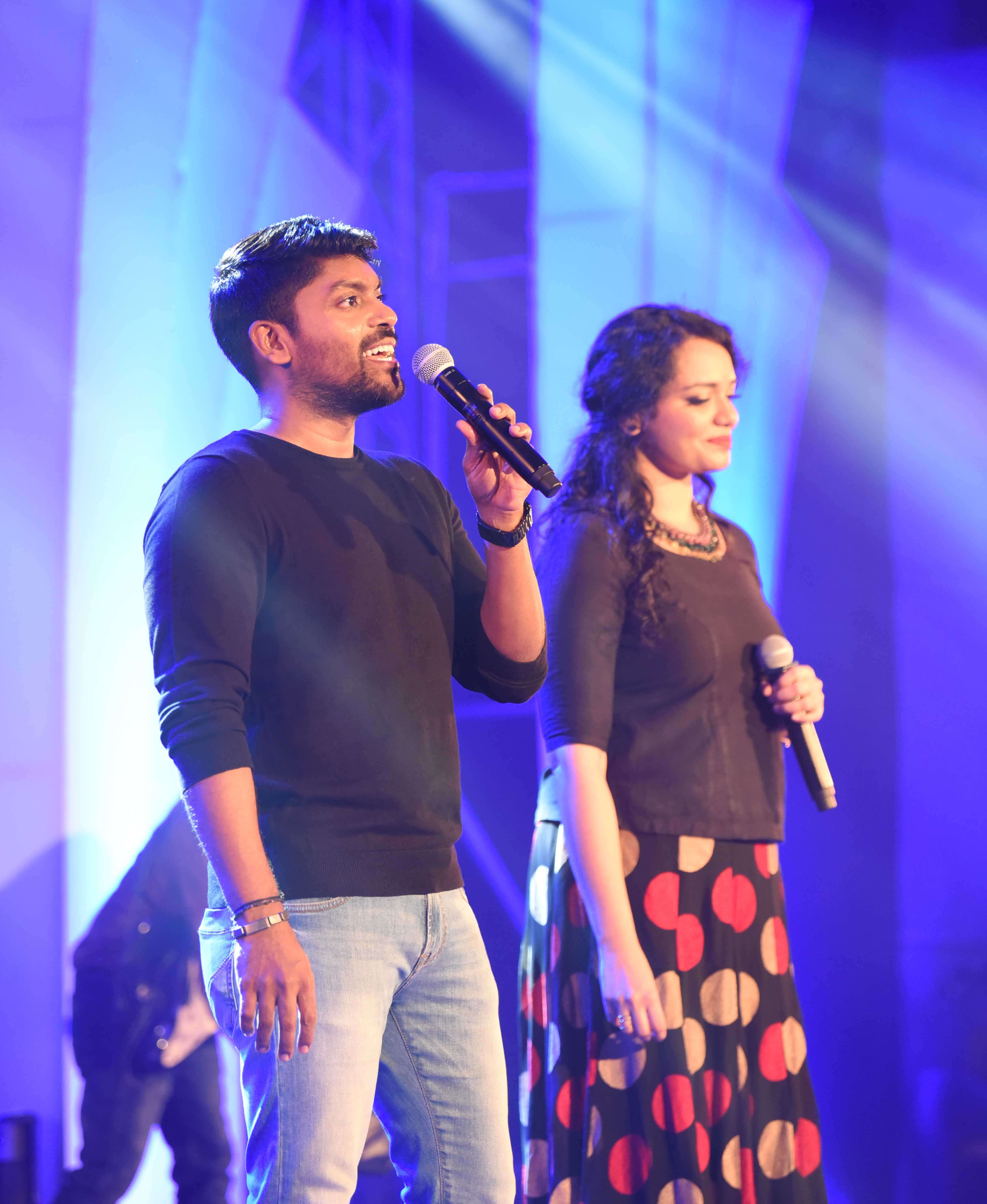 Vidhu Prathap,Jyothsna  (1)