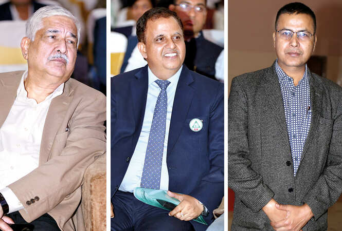 (L) Dr Rakesh Kapoor (C) Kumar Keshav (R) MP Singh (BCCL/ Aditya Yadav)