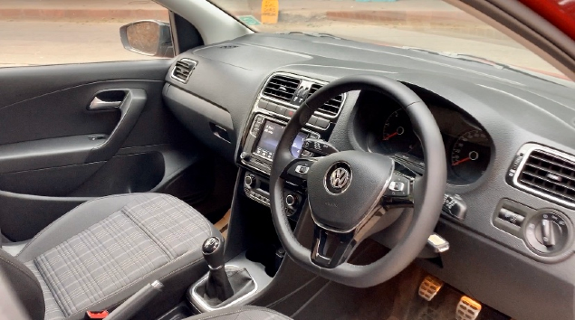 Polo 1