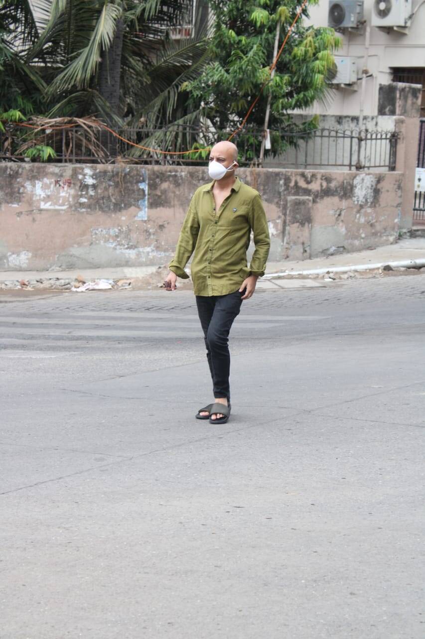 Wajid Khan Last Rites Photos, Wajid Khan Death News
