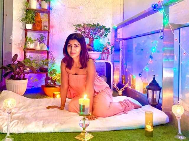 debina xmas corner