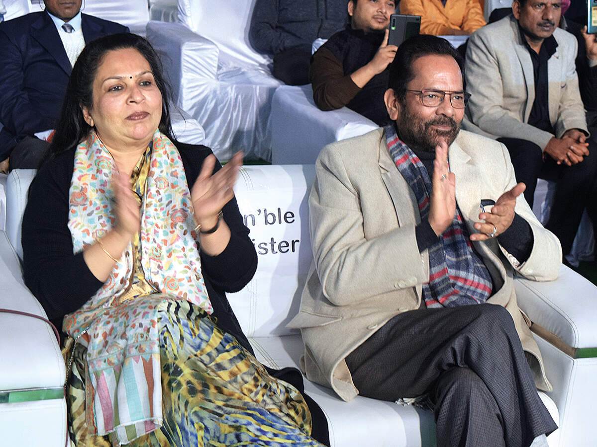Seema Naqvi and Mukhtar Abbas Naqvi (BCCL/ Vishnu Jaiswal)