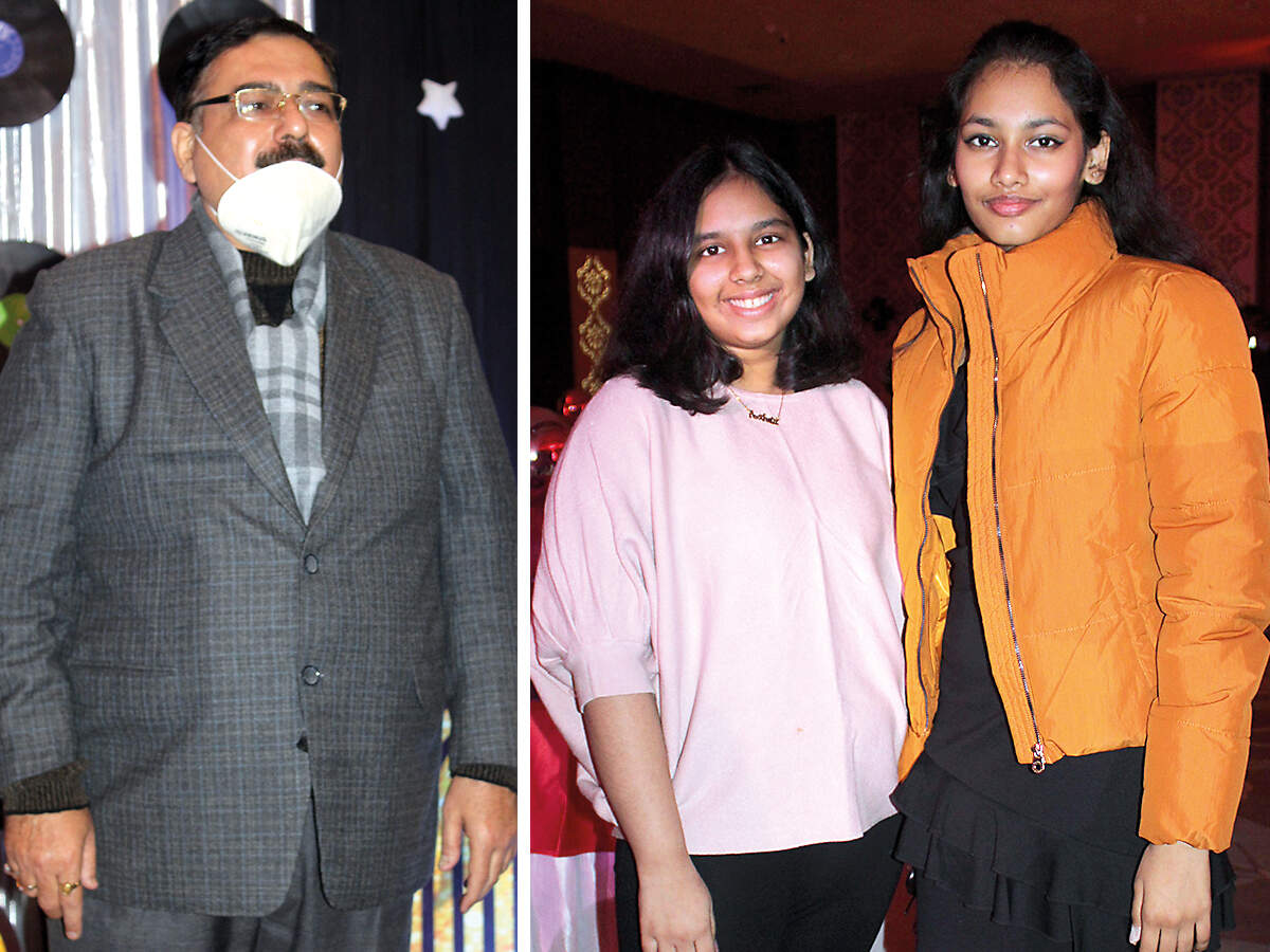 (L) Rajeev Tandon (R) Sangani and Kavya (BCCL/ Arvind Kumar)
