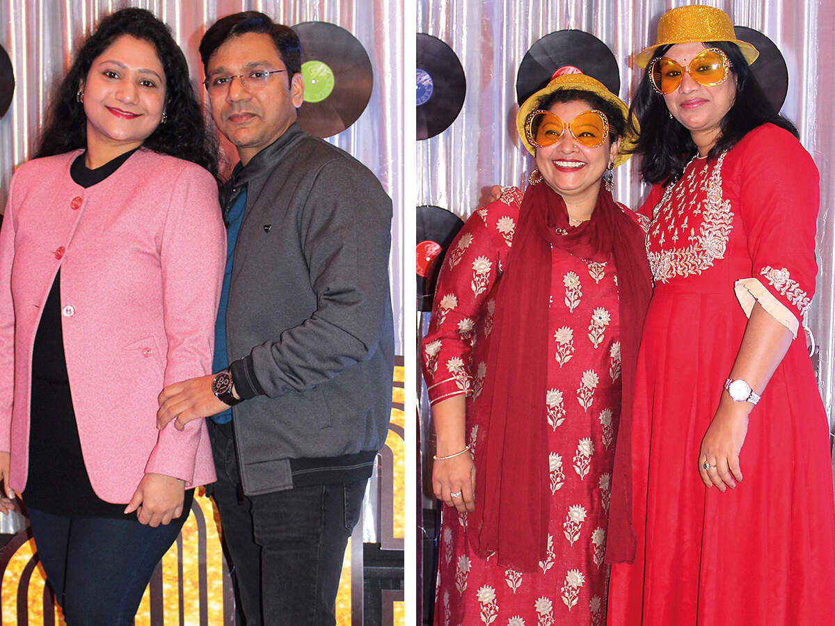 (L) Ankita and Sumit Agrawal (R) Dharani Gupta (L) and Rachana (BCCL/ Arvind Kumar)