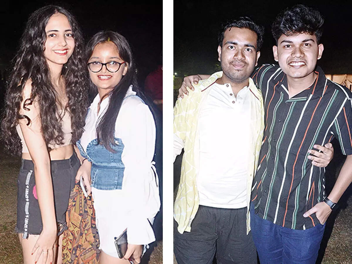 (L) Aashika and Ananya (R) Harsh and Ankur