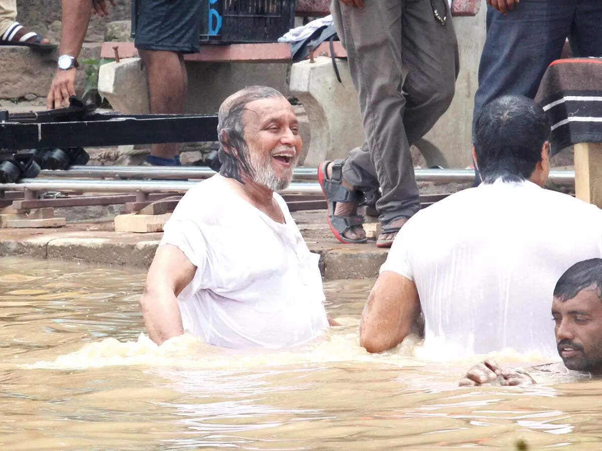 Mithun at Assi Ghat