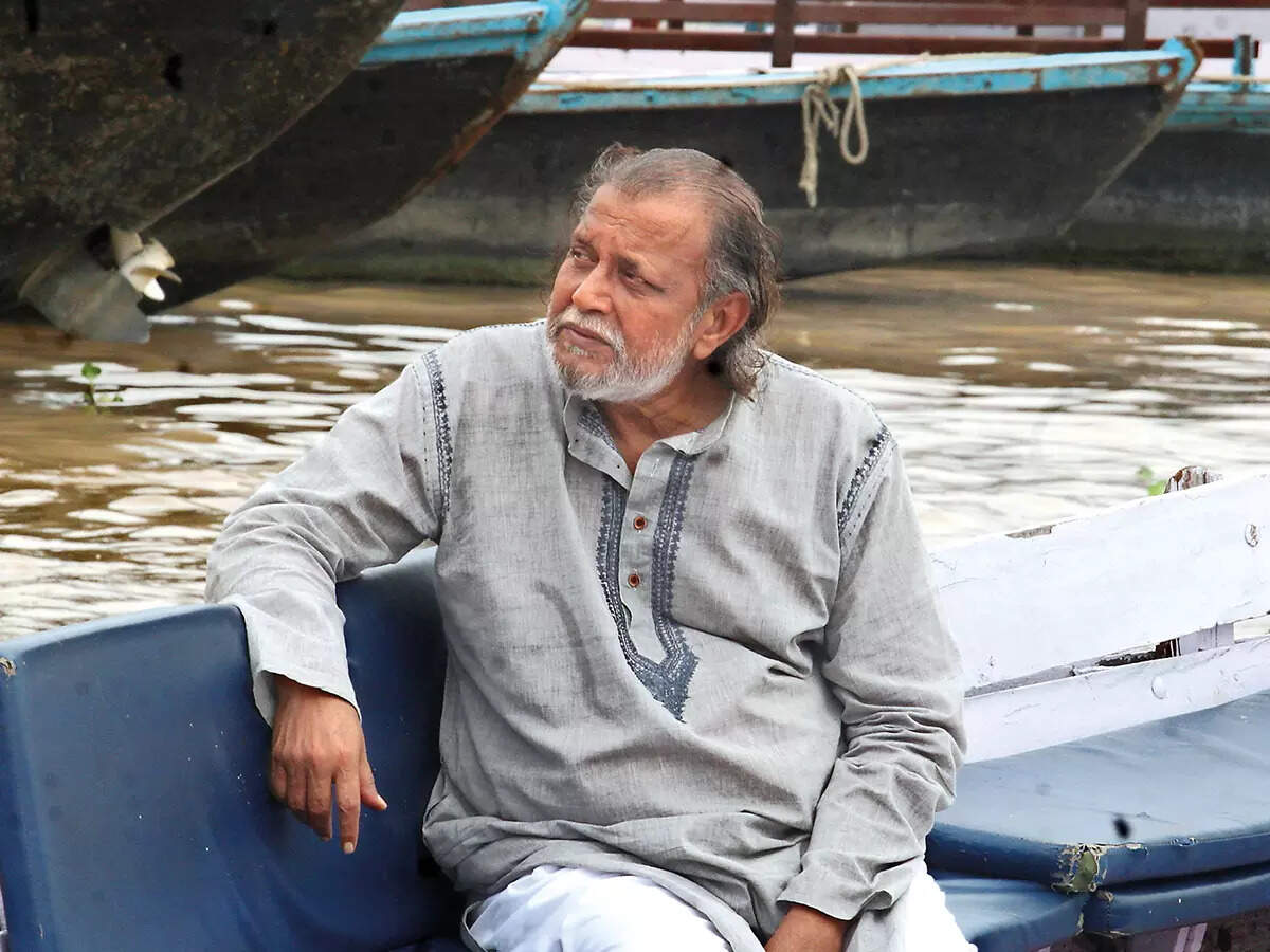 Mithun at Assi Ghat