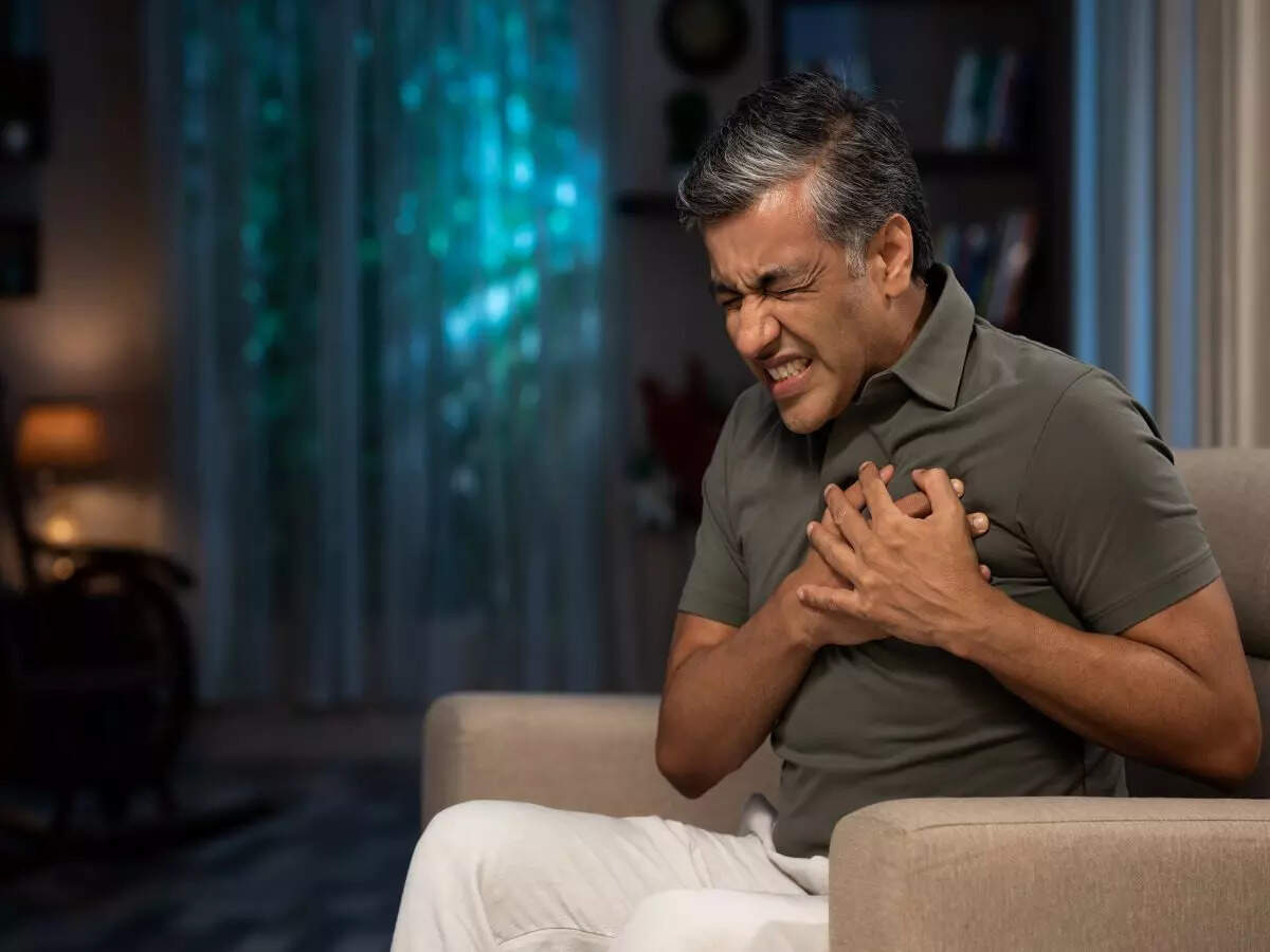 ​Immediate symptoms of heart attack