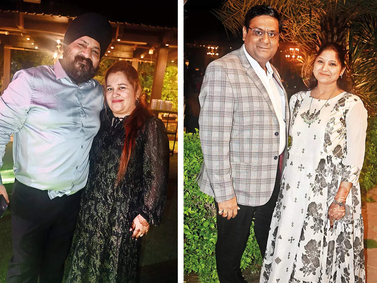 (L) Sumeet and Guddu Chatwal (R) Gaurav and Neetu Agarwal Jain