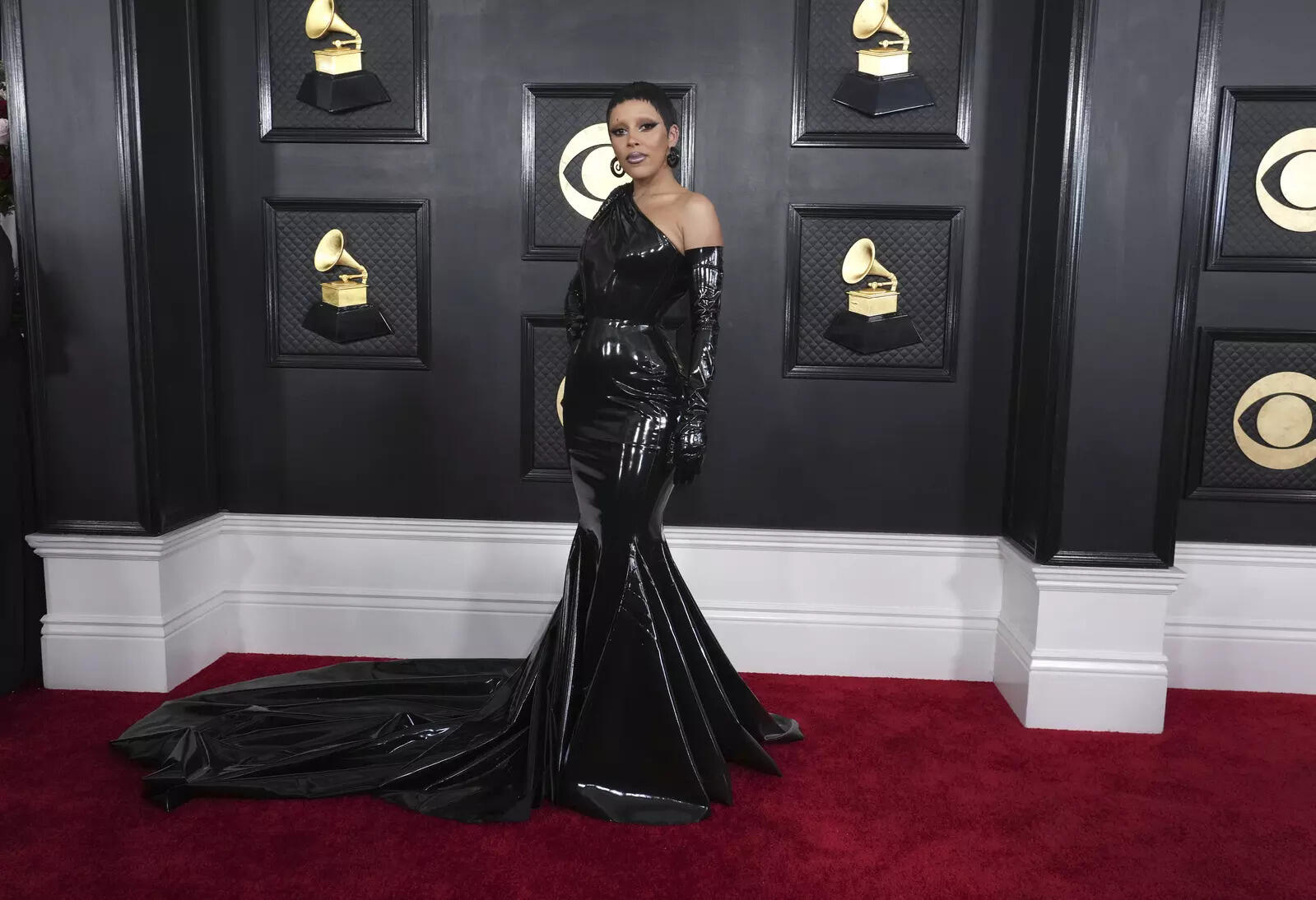 Lizzo wows in orange, Doja Cat dons black Latex at Grammys