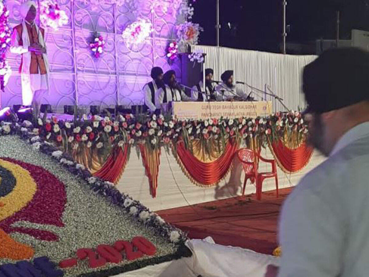 muted new year celebrations in mumbai: Mumbai: New Year 2020 begins on subdued note as people